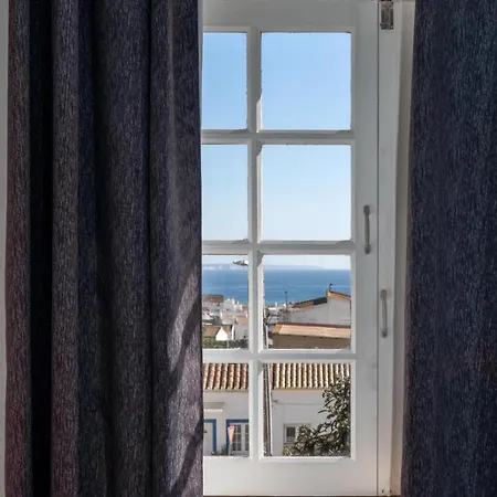 Lacus Ocean 3* Lagos