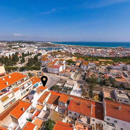 Lacus Ocean لاغوس